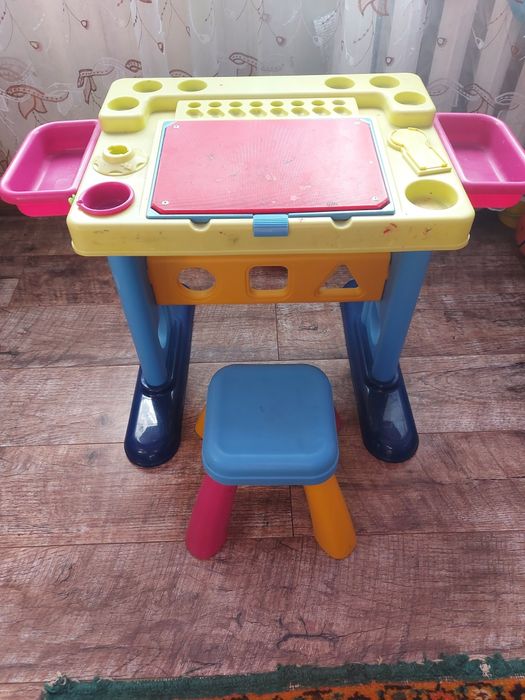 Детский игровой  стол для творчества