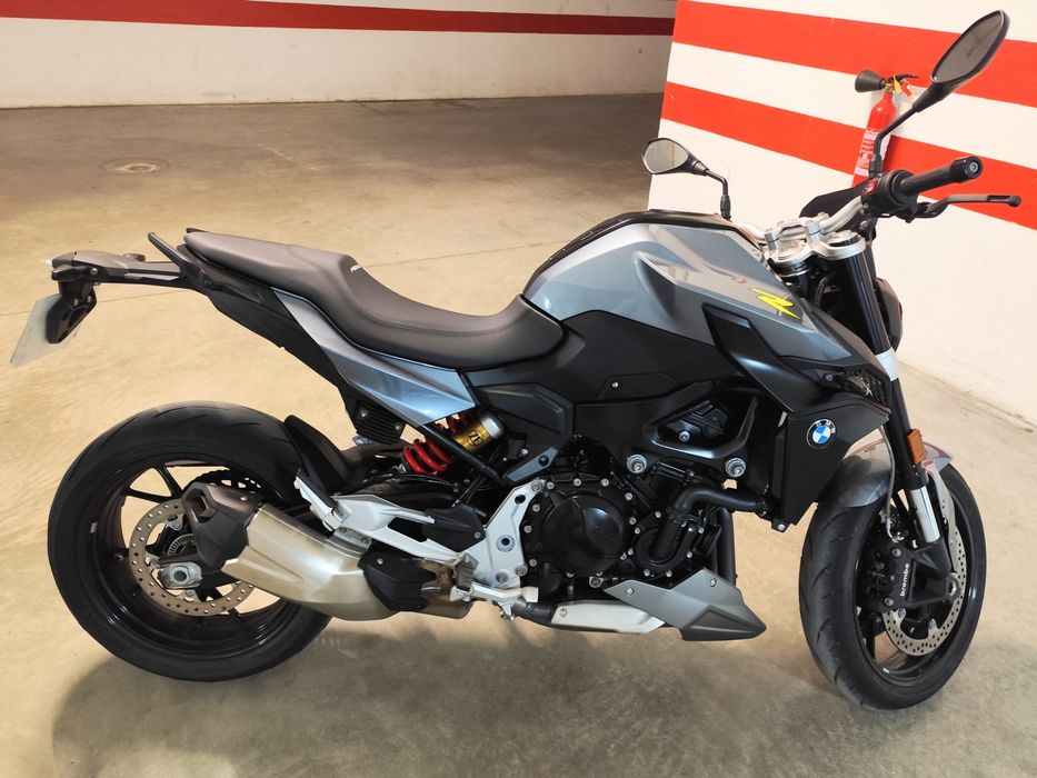 BMW F900R Dynamic ESA