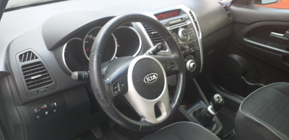 Kia Venga 1.4 Dinamic5 CRDi (Diesel)  Estimado