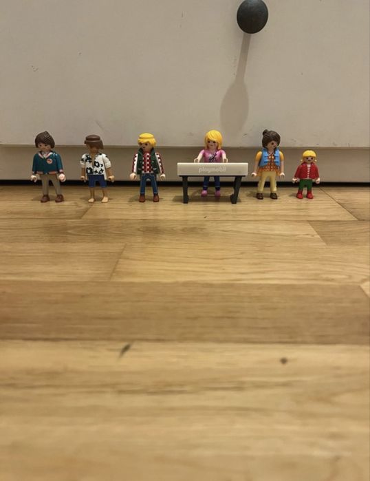 Conjunto playmobil rolote de comida posso entregar em mao