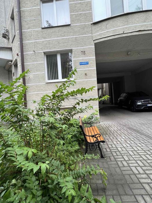 Оренда 1 кімн. Квартири по вул. Єфремова 75