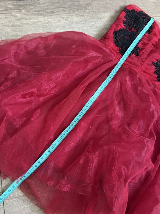 Sukienka tiulowa bez ramiączek koktajlowa przyjęcie wesele Oh Polly