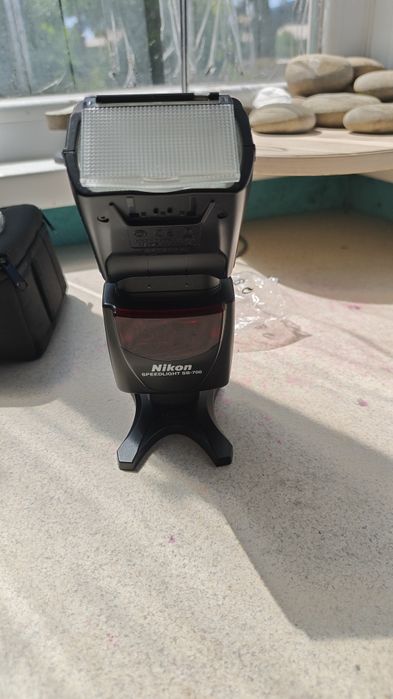 Продам фотовспышку  Nikon SB-700