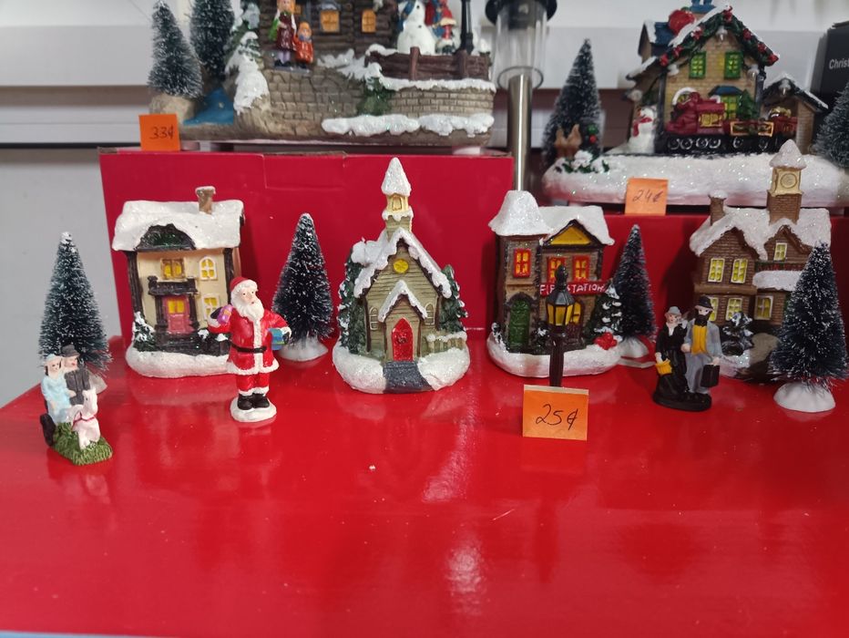 Cena de Natal Vila Casa casinha em resina decoração
