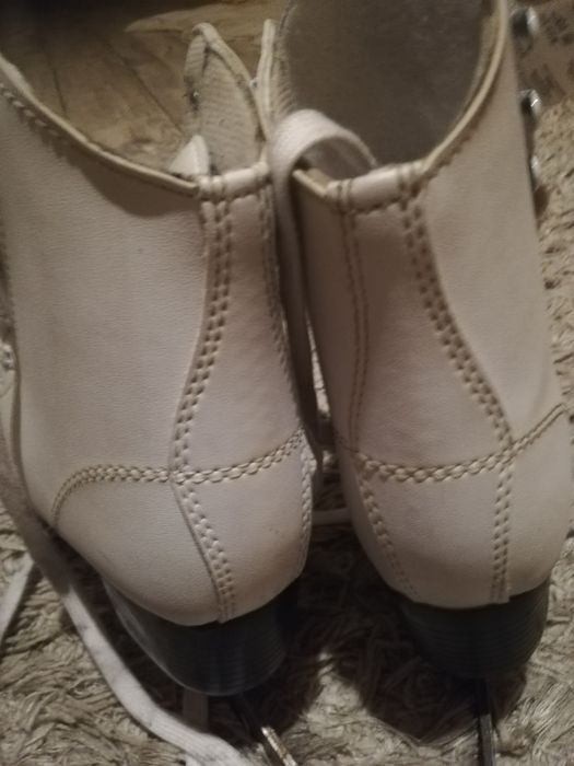 Łyżwy figurowe rozmiar 37