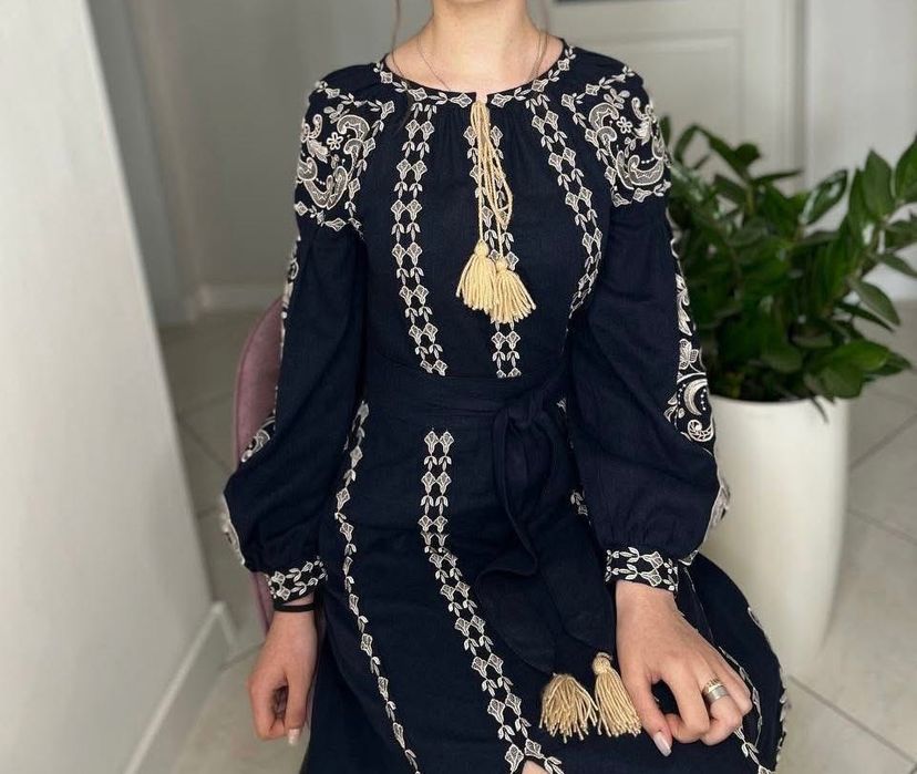 Лляне вишите плаття