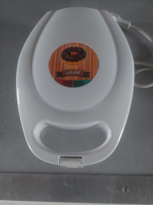 Urzadzenie do domowych mini paczkow CAKEFULL BCM