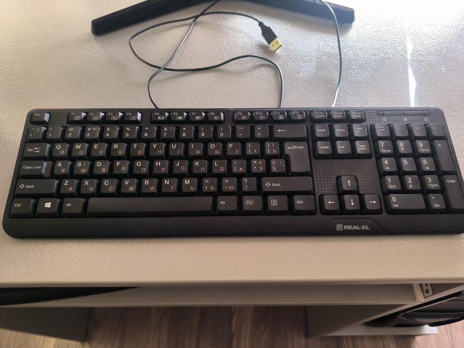 Клавіатура REAL-EL Standard 500 USB чорна