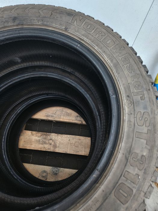 Зимові шини 205/55 R16