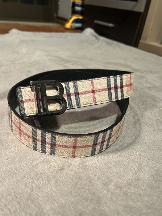 Reversible Burberry belt - 120 cm