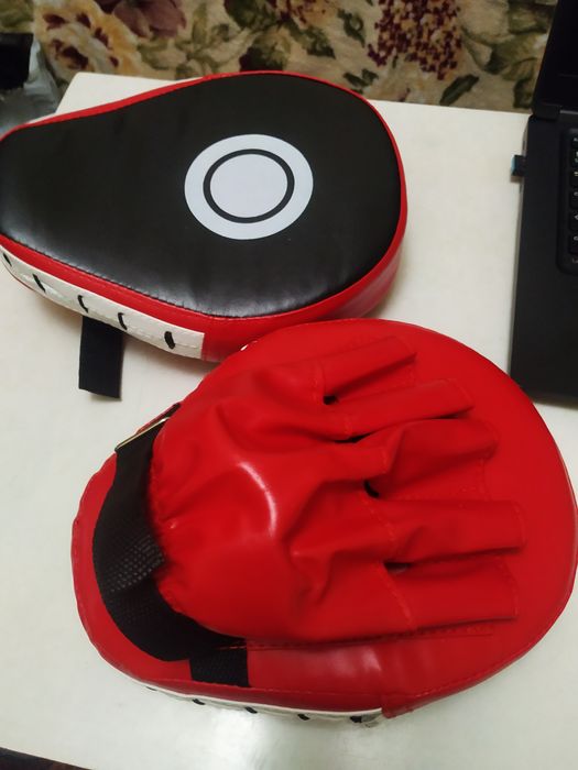 Лапы боксерские, муай-тай, кикбоксинг