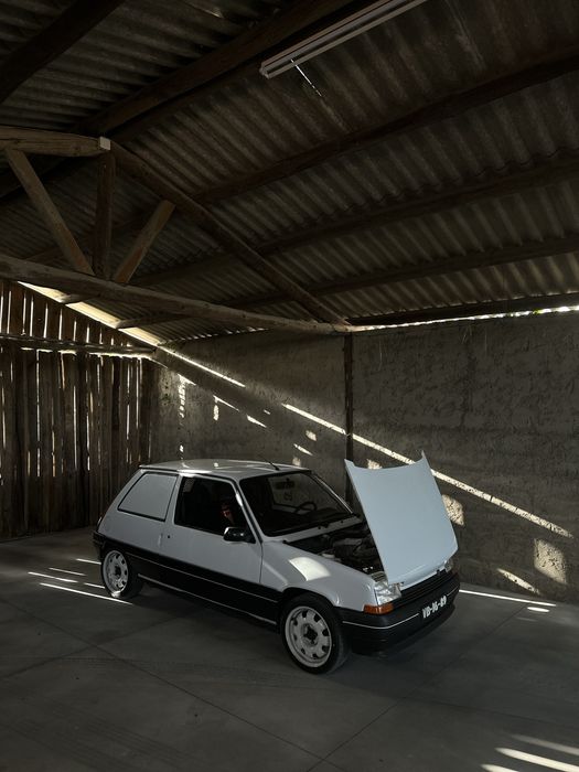 Renault super 5