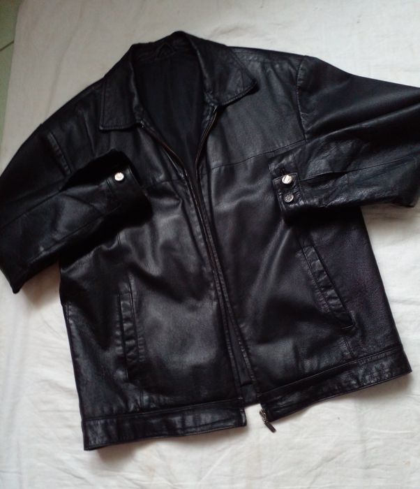 Чоловіча шкіряна куртка