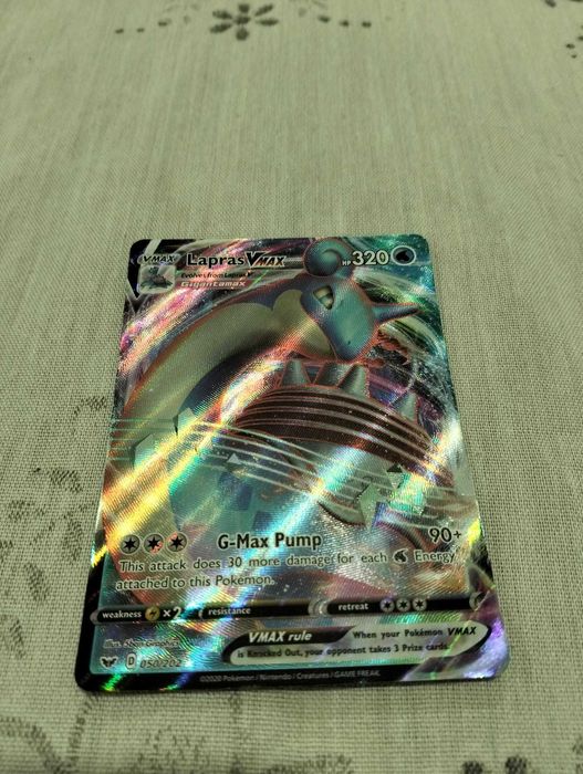 Muitas cartas Pokémon antigas para venda