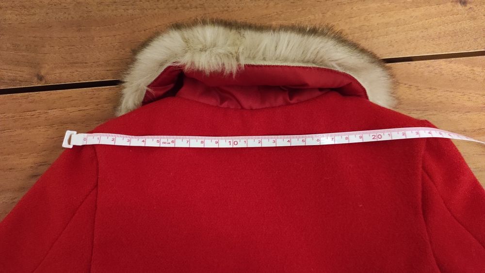 Весеннее пальто на девочку.