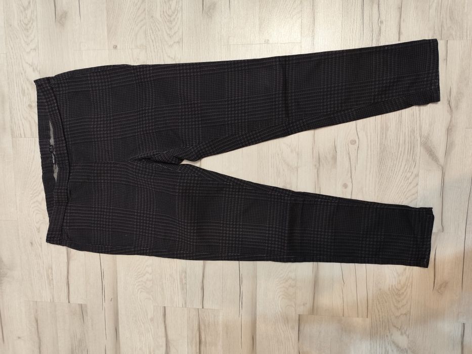 Esmara spodnie jeggins