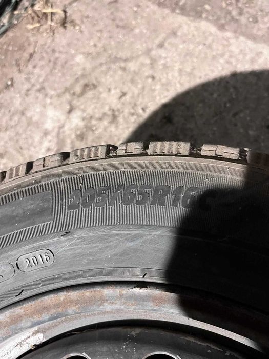 Pneus MICHELIN C/jante 205/65R16