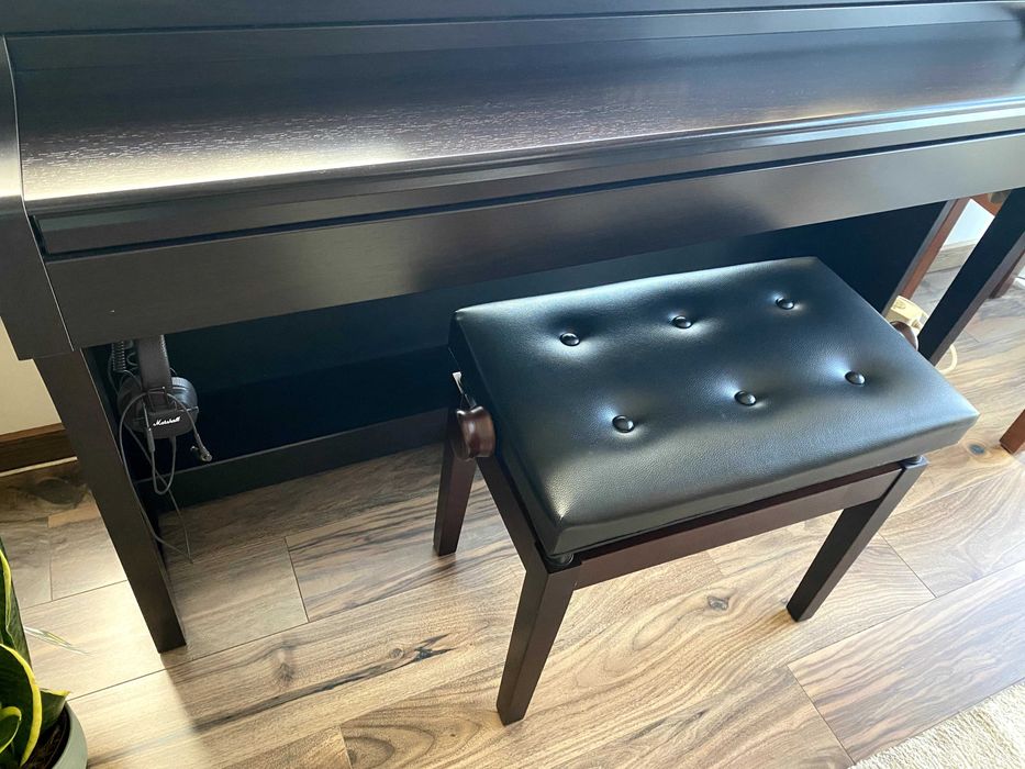 Piano Yamaha Clavinova 635R RoseWood com banco incluído