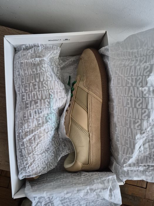 Жіночі кросівки STEVE MADDEN, розмір - 41.5 (28.5 см)
