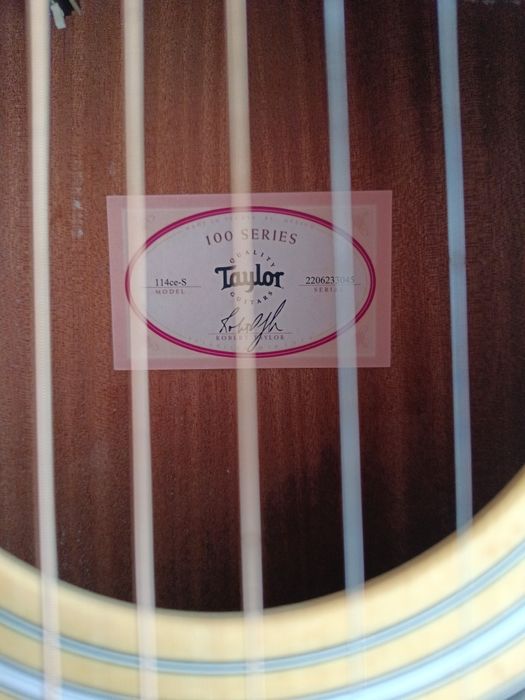 Guitarra acústica Taylor 114ce-S