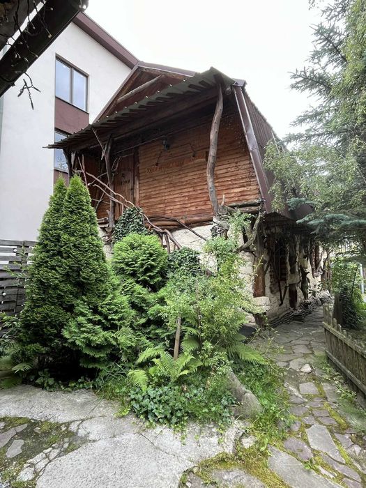 Продається готельний комплекс "Гражда" в с. Поляниця(Буковель)