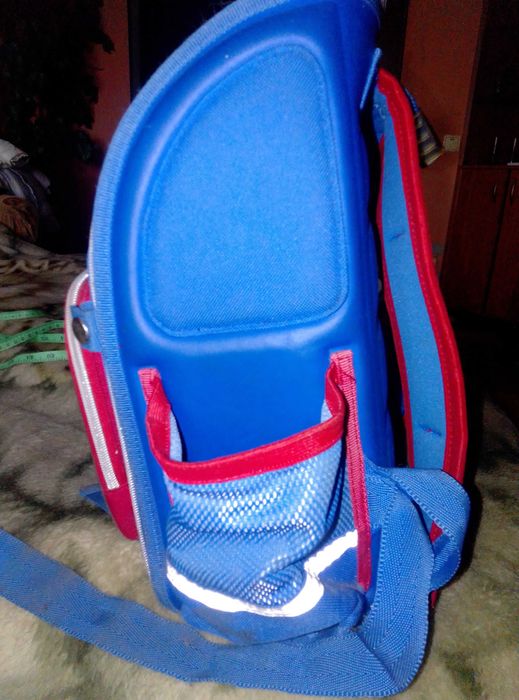 Рюкзак школьный для мальчика.