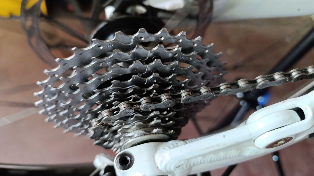 Bicicleta Enduro Canyon Strive