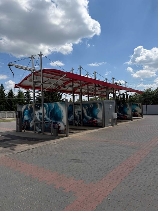 Technologia myjni bezdotykowej + kontener + odkurzacz