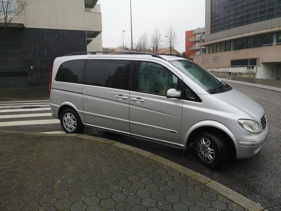 Carrinha Mercedes 6 a 9 lugares para férias ou turismo transferes