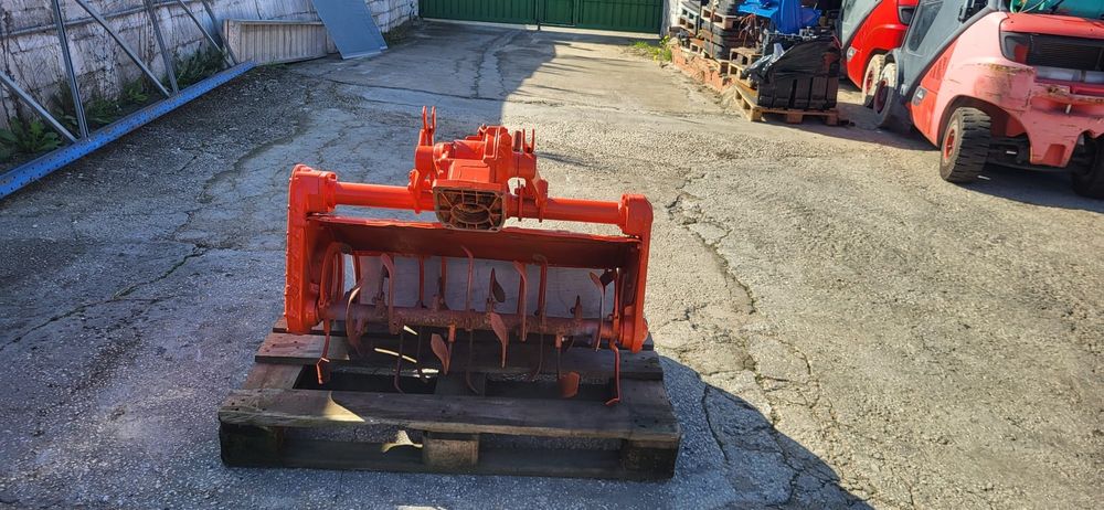 Frese kubota b6000