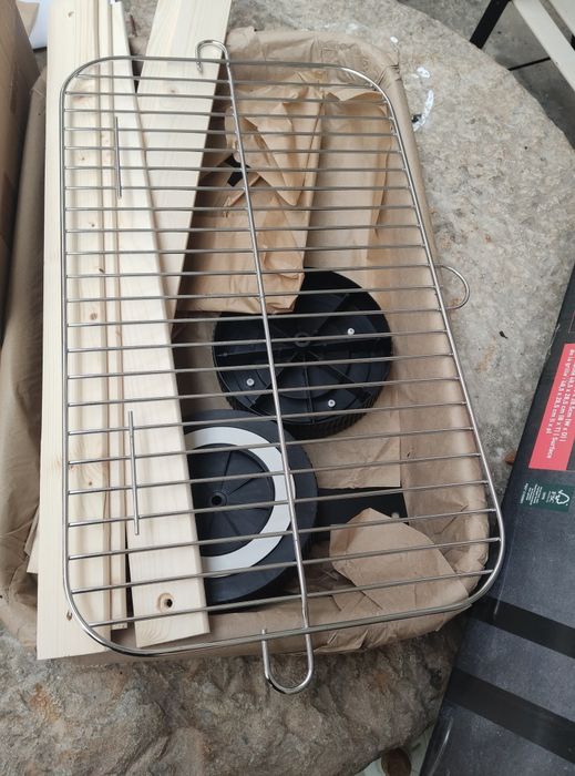 Vendo grelhador a carvão, novo, na caixa!!!