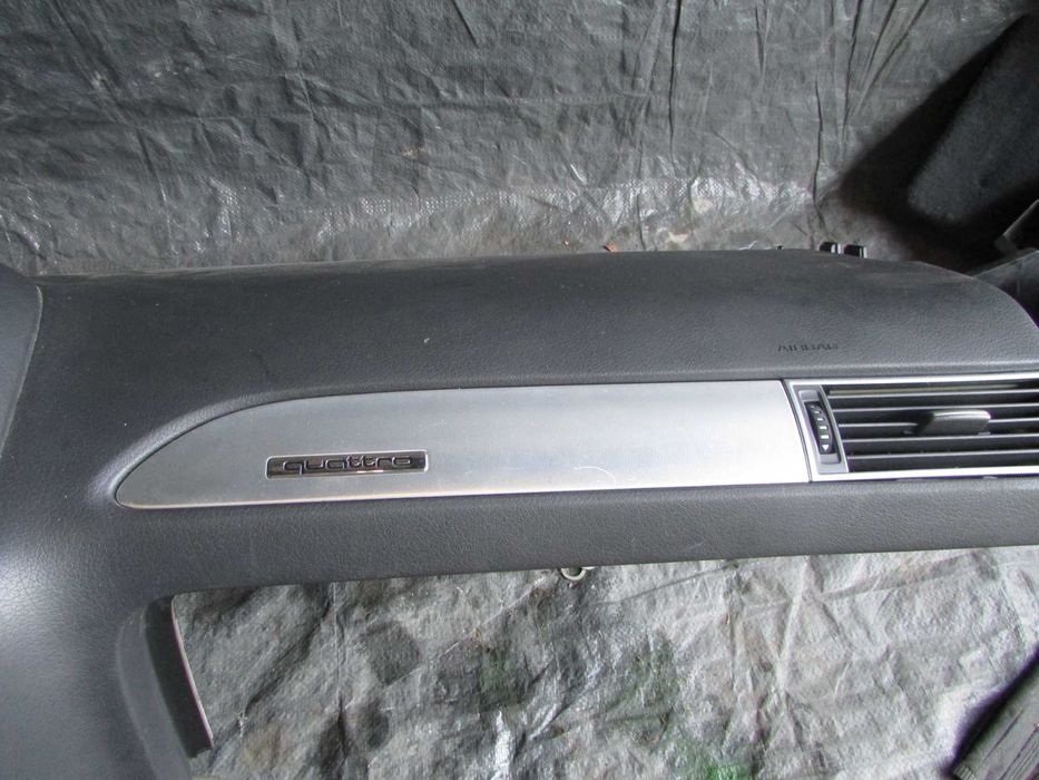 Deska rozdzielcza Audi a6 c6