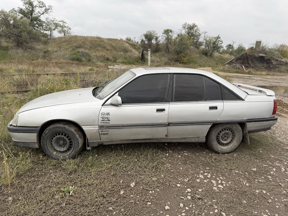 Продам срочно Opel Omega A