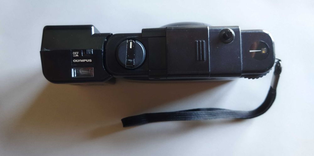 Máquina fotográfica Olimpus XA1