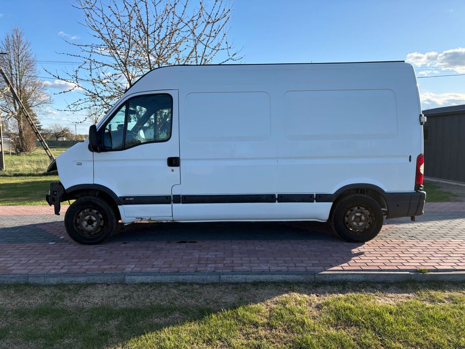 Renault master L2H2 2.5 DCI uszkodzony silnik