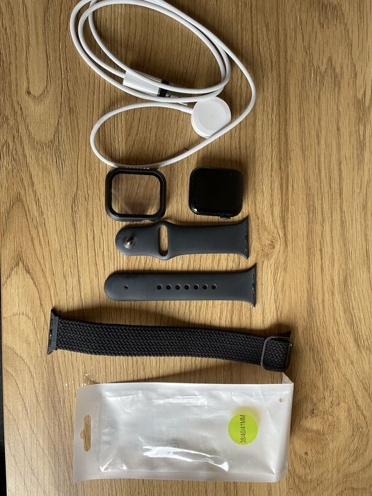 Часы Apple Watch се2