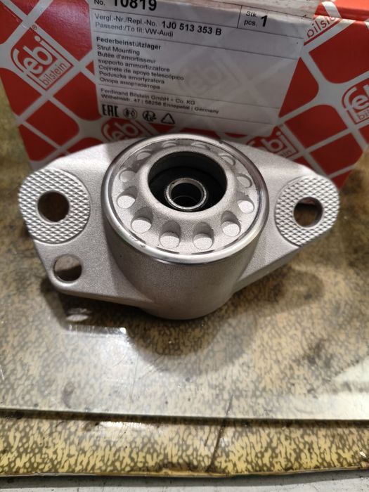 Опора заднего амортизатора гольф 4