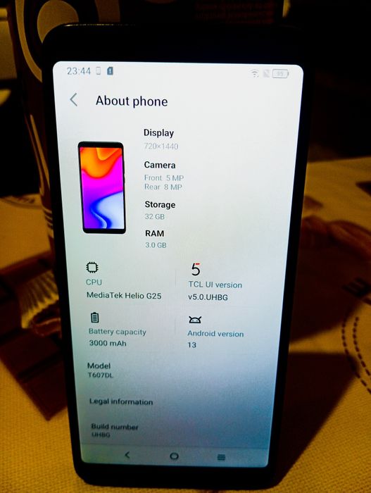 Телефон TCL T607