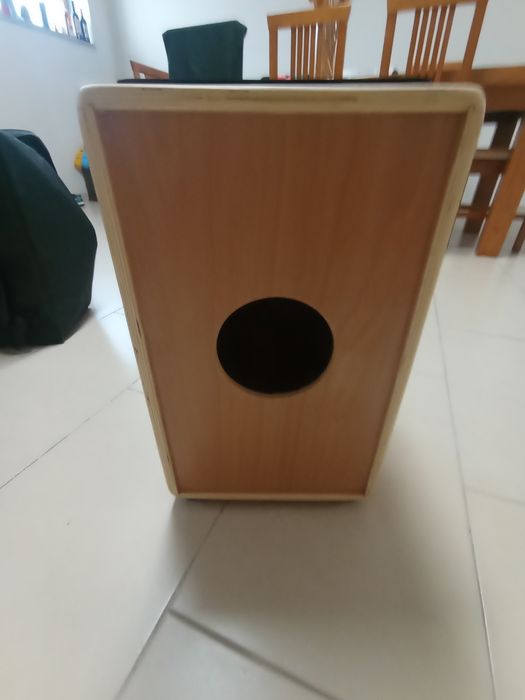 Cajon-Gear4Music/com acessórios
