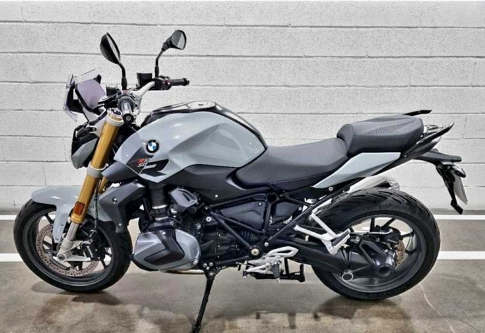 BMW R 1250 R (( 5,000 Kms )) Nacional