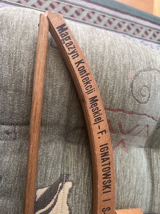 Wieszak ubraniowy Ignatowski hotel SAVOY