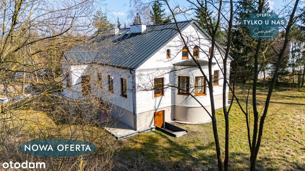 Zabytkowy dwór z Xix wieku | Małyń, woj. łódzkie |