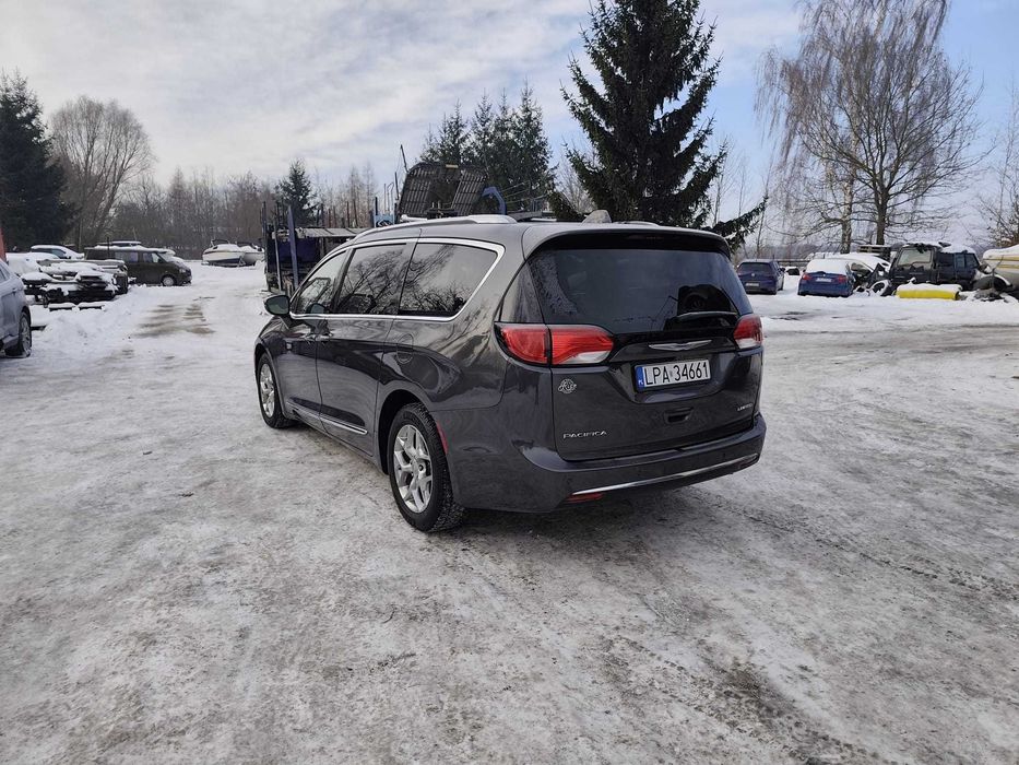 Chrysler Pacifica Limited 3.6 2018r