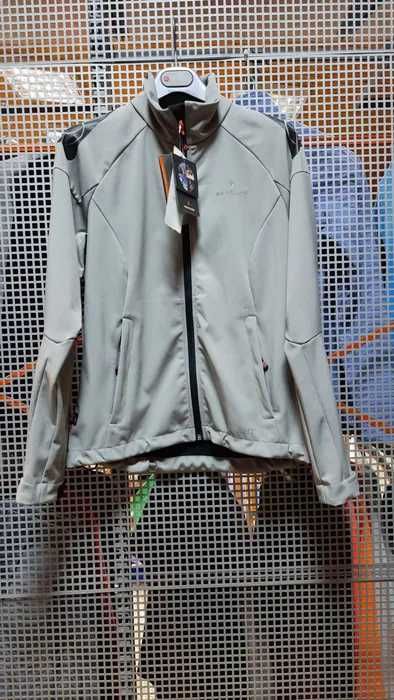 Kurtka damska ( softshell ) Bergson ( rozmiar M )