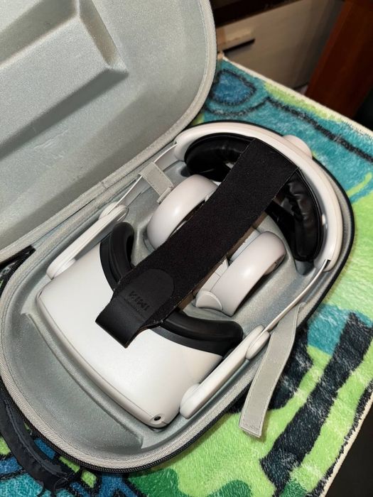 VR окуляри Meta Quest 2