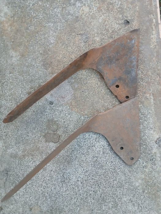 Лапи бритви дві штуки