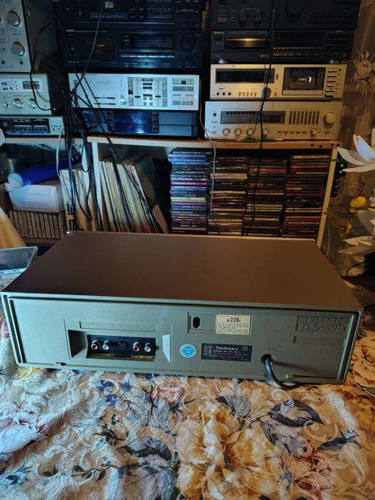Пропоную касетну деку Technics M13 в відмінному стані