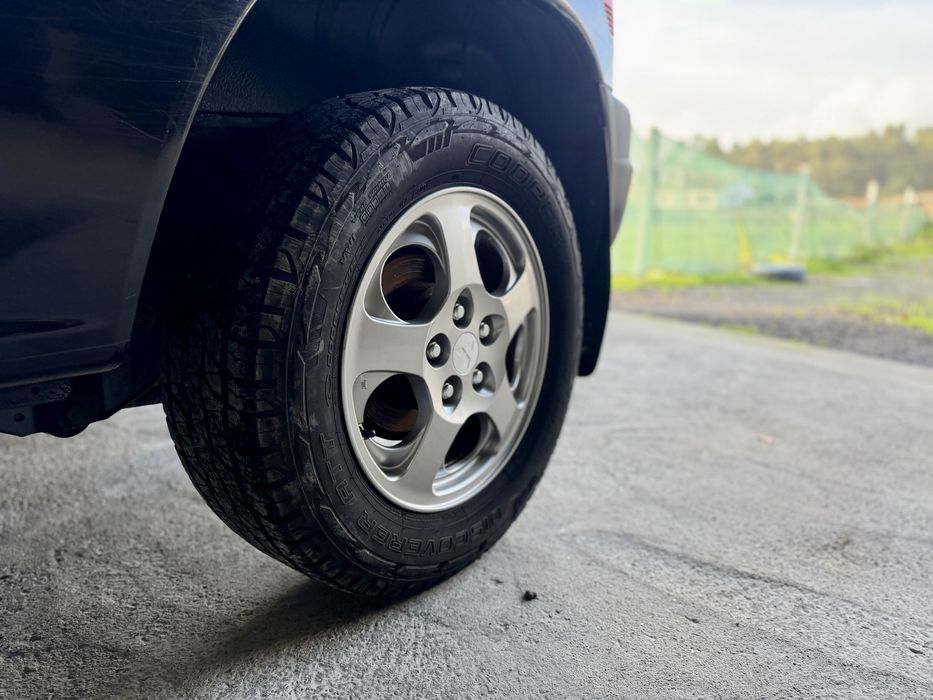 Mitsubishi Pajero Pinin 1.8 GDI 120cv - Desde 186€ Mês