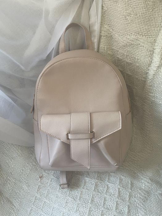 Продаю сумку, рюкзак и шопер.