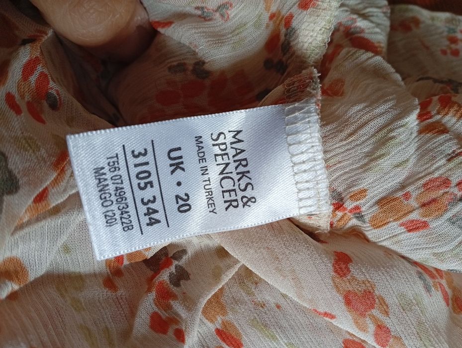 Bluzka letnia, zwiewna bez rękawów,